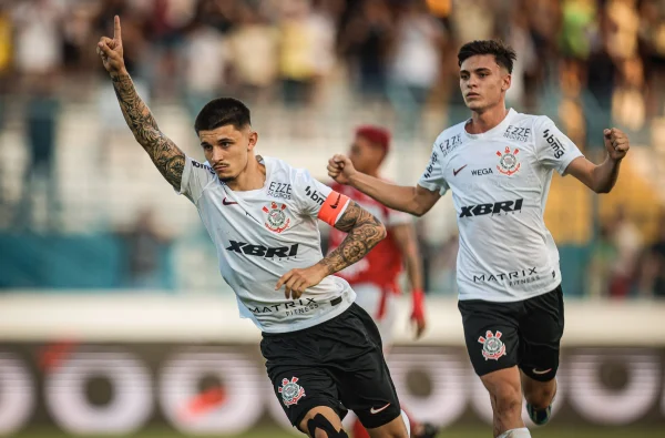 Corinthians faz 6 a 0 no CRB e avança às quartas de final da Copinha